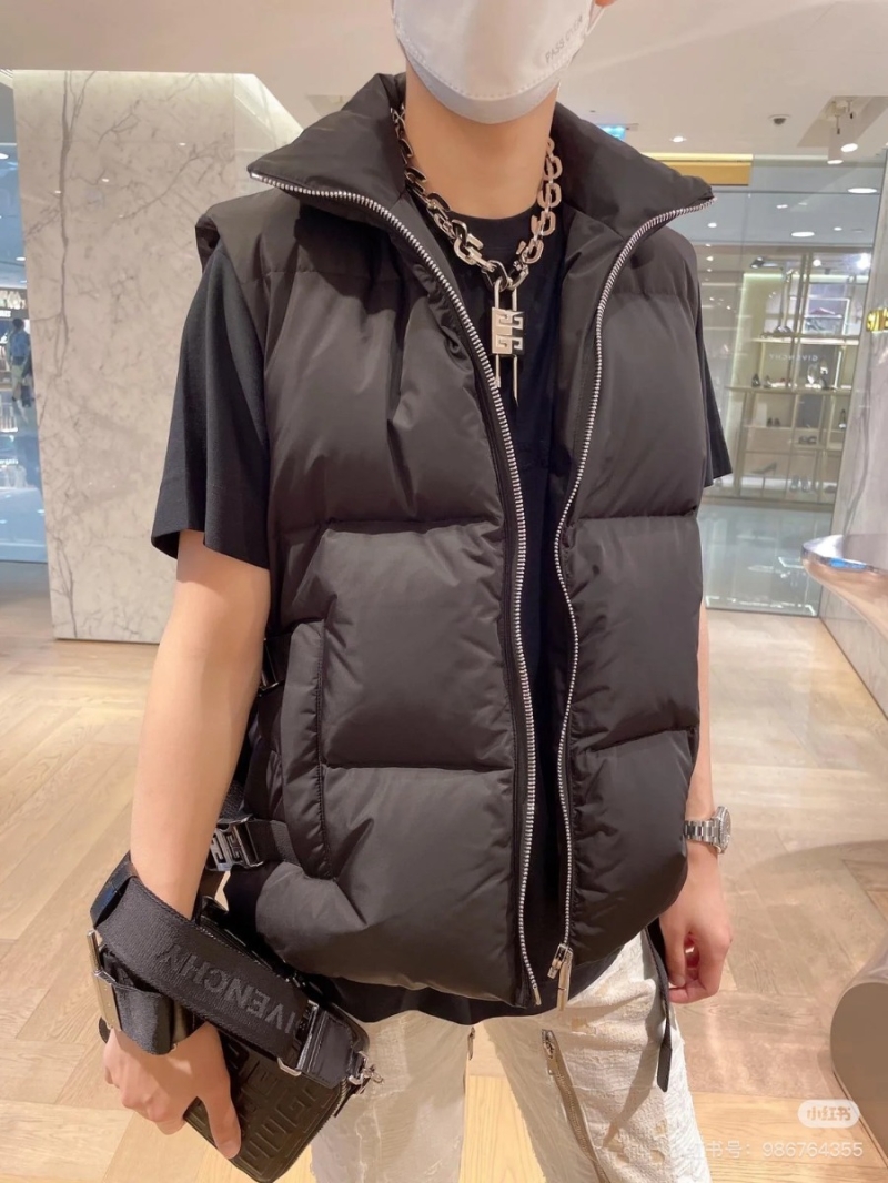 Givenchy 2024 4G Buckle Down Vest – Black