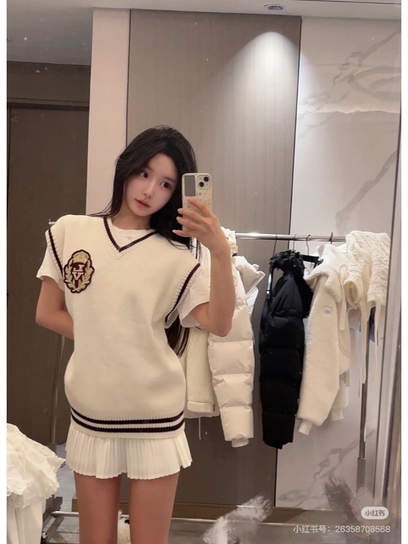 Louis Vuitton LV 2025 Preppy Embroidered Vest White