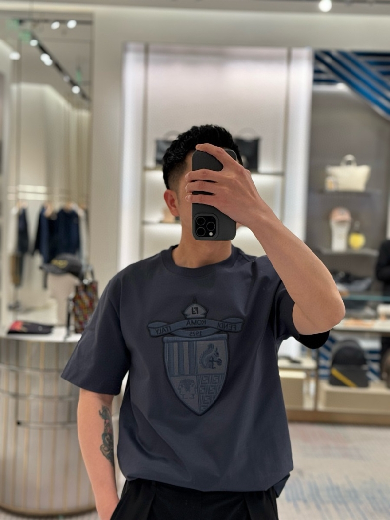 Fendi 2025 Embroidered Crest Casual T-Shirt - Navy
