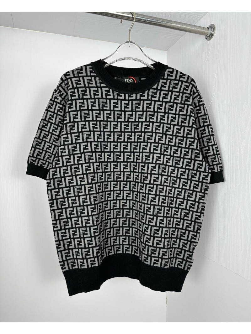 Fendi 2025 Signature Textured Knit Short Sleeve Top – Monogram Patterned. Black
