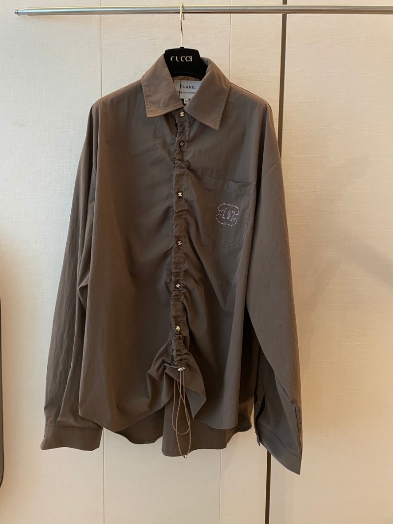 Chanel CC Vintage Collection Stylish Button-Up Shirt - Brown