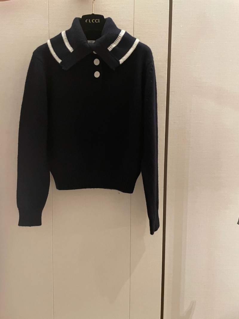 Dior New Collection Elegant Wool Pullover with Star Detail. Black