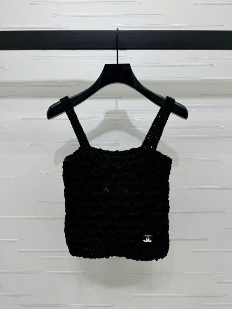 Chanel 2025 Spring/Summer Stylish Hand-Crocheted Tank Top in Monochrome. Black
