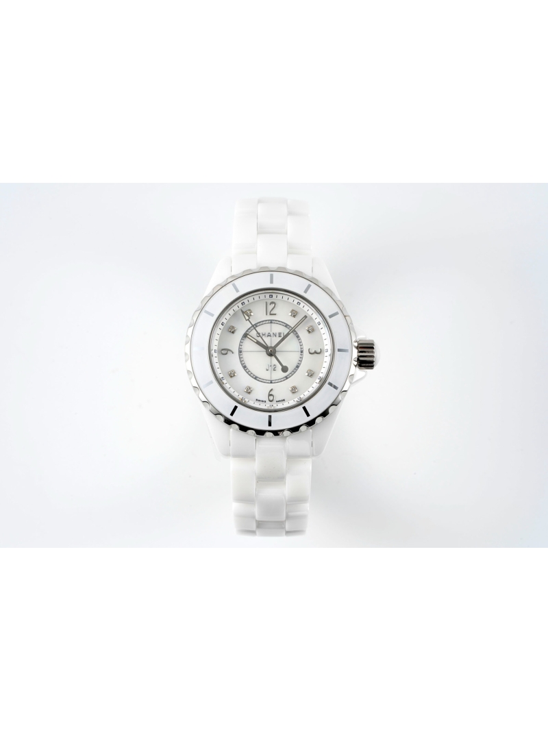 CHANEL Exclusive J12 Series 33 Wristwatch white with diamond