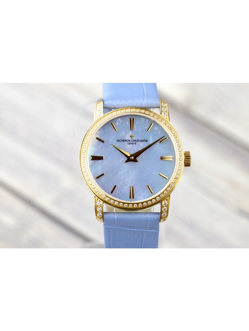 Vacheron Constantin TRADITIONNELLE QUARTZ Ultra-Thin Series light blue