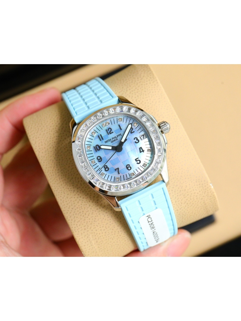 Patek Philippe AQUANAUT watch Series for Women 35mm blue
