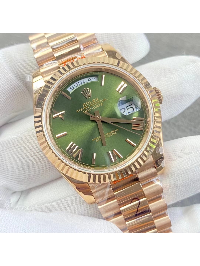 Rolex Day-Date 40mm Oyster Perpetual - Everose Gold Olive Green
