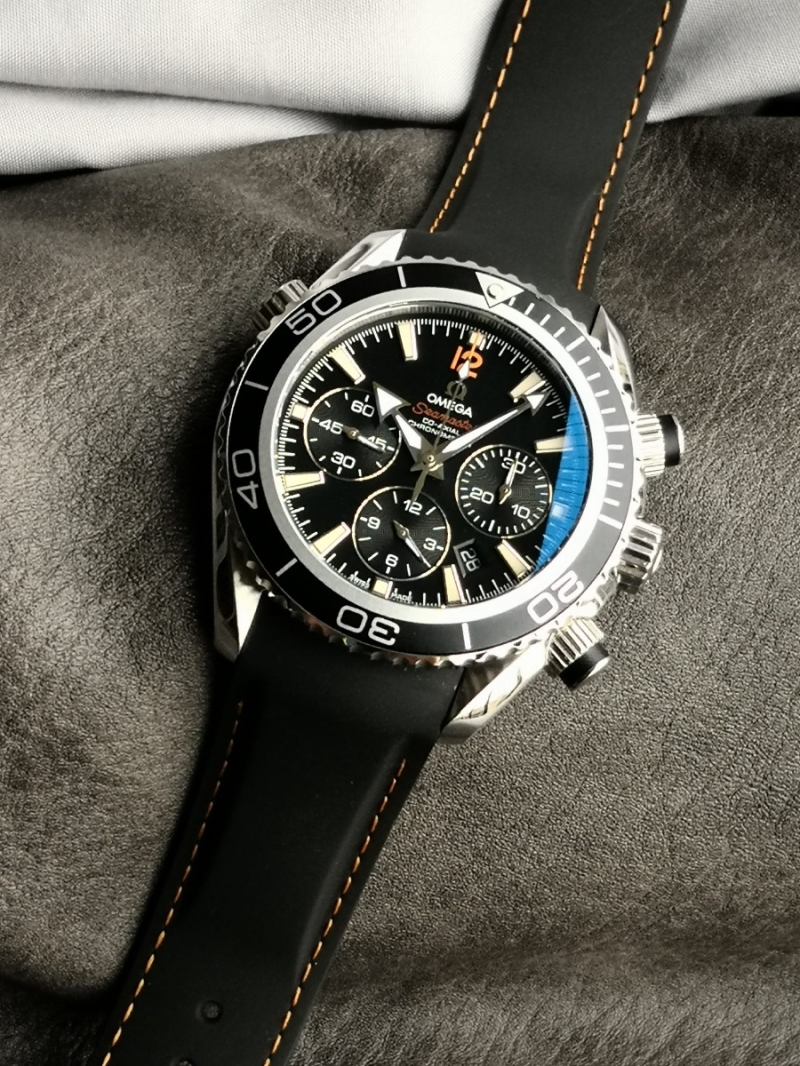 Omega Seamaster Planet Ocean 600M 2210.50.00 Black 1
