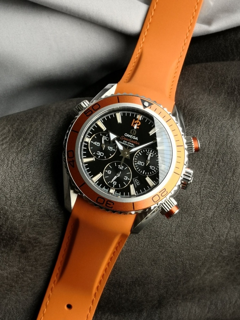 Omega Seamaster Planet Ocean 600M 2210.50.00 Orange