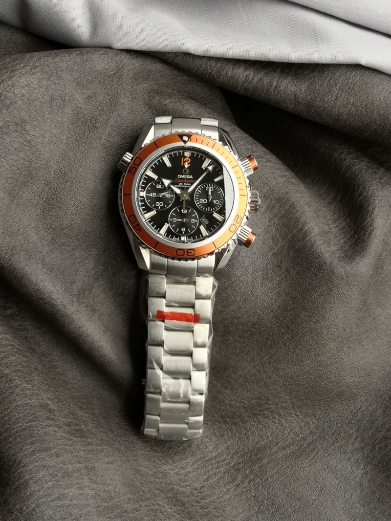 Omega Seamaster Planet Ocean 600M 2210.50.00 Steel orange