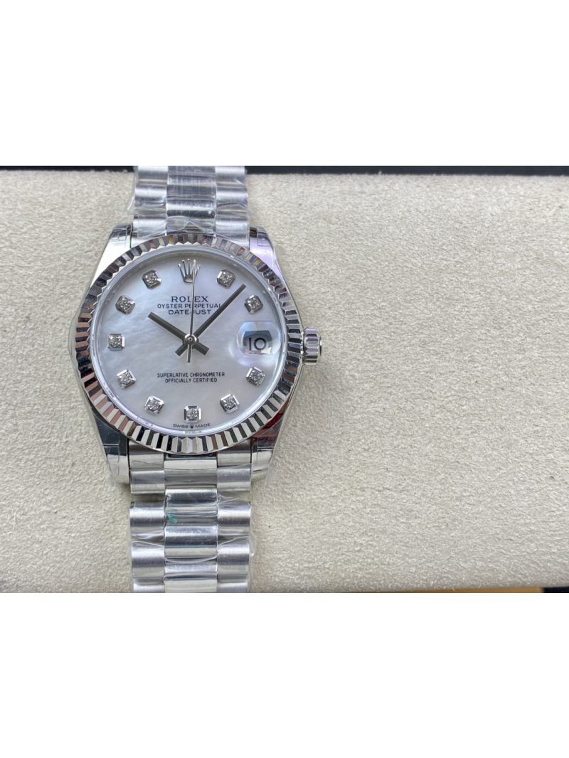 Rolex Lady-Datejust 31 mm -pearl-18kt white gold